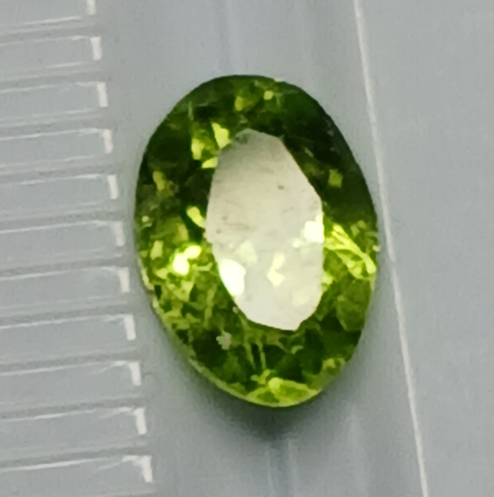 Oval Kiwi Green Peridot Gemstone 7x5mm